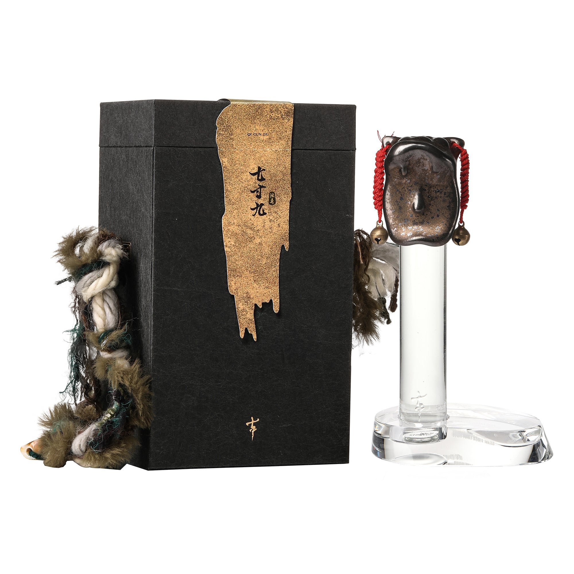 Lu Wu · Nuo Masks Perfume