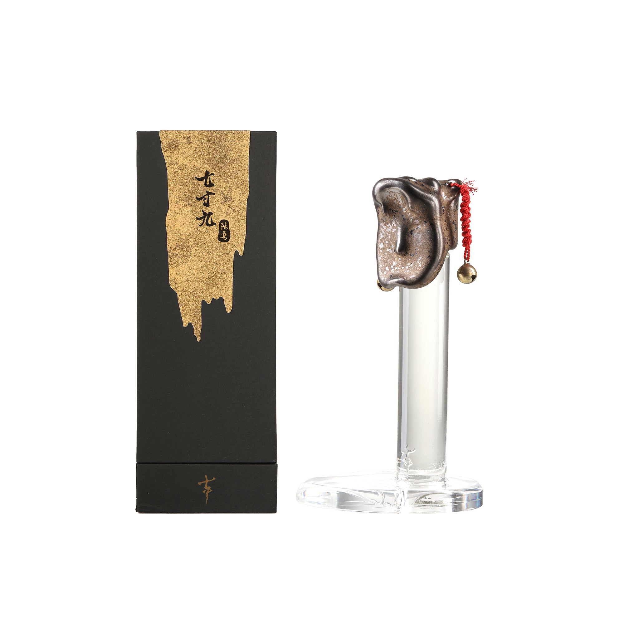 Lu Wu · Nuo Masks Perfume